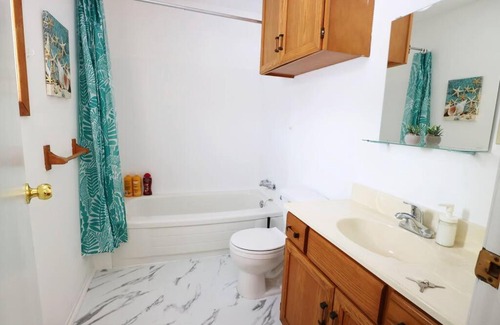 Tobermory Casa | Tobermory Cozy Lighthouse Cottage -locate 3min from downtown