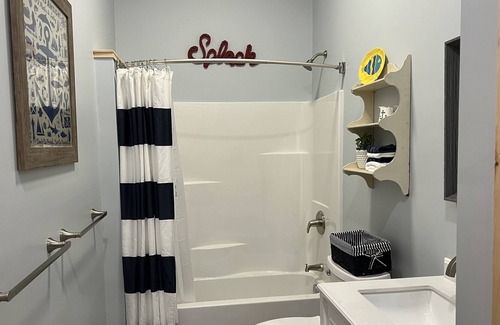 Orland Condominio | Toddy Haven, a lakeside getaway on Toddy Pond, close to Bar Harbor/Acadia.