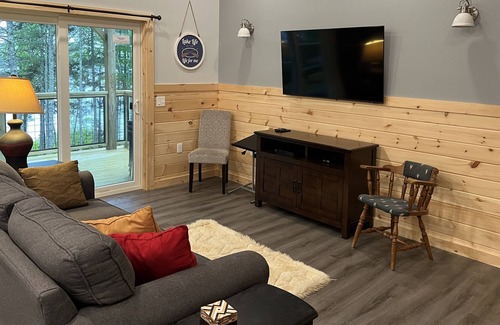 Orland Condominio | Toddy Haven, a lakeside getaway on Toddy Pond, close to Bar Harbor/Acadia.