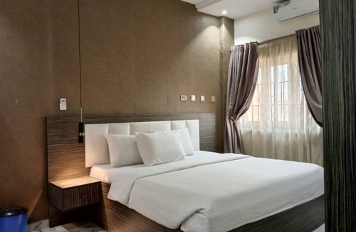 Mobushipe Hotel | Tofana Suites Limited