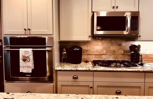 Victor Casa | Tokay Heritage House - Casa de campo tranquila en Lodi, CA