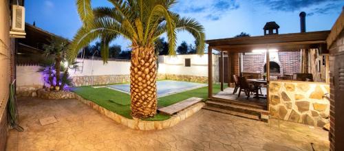 Arges Casa | TOLEDO ENCANTADO Piscina y BBQ privada 2,5 km de Puy du Foy