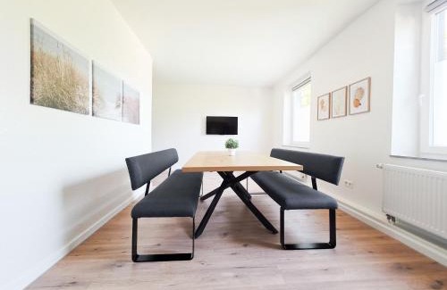 Eller Apartamento | Tolstov Apartments - 3 Room Apartments - Kitchen - Dining Room - 25 min to Messe DUS