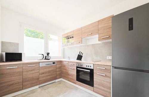 Buchholz Apartamento | Tolstov Apartments - 3 Room Apartments with Balcony - 25 min Messe DUS