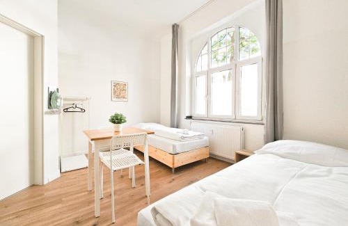 Rath Apartamento | Tolstov Apartments - Studio Wohnungen - 15 Min zur Messe DUS