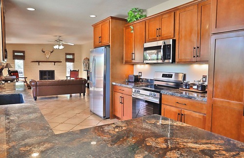 Tanque Verde Casa | Tomahawk Ranch with Western charm and beautiful mountain views