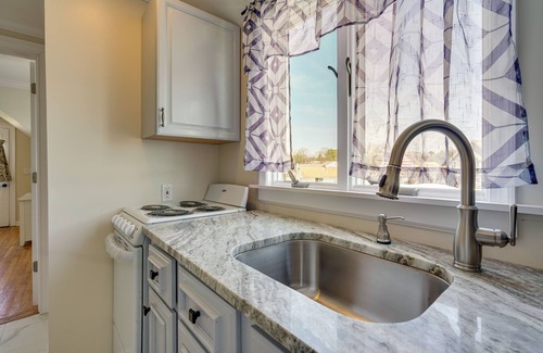 Point Pleasant - Toms River Apartamento | Toms River Apartment w/ On-Site Canal Access!