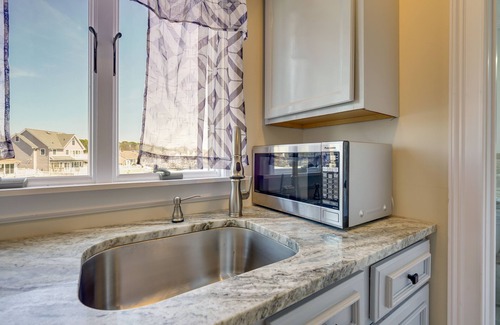 Point Pleasant - Toms River Apartamento | Toms River Apartment w/ On-Site Canal Access!