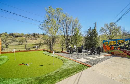 West Colorado Springs Casa | Tonka Valley - Chic Hot Tub BBQ Fire Pit