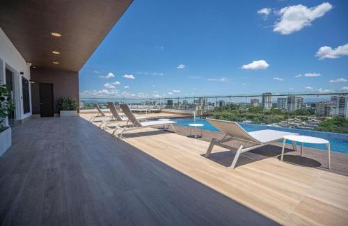 Santiago Province Apartamento | Top Floor in Luxury Tower