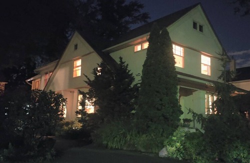 Oak Park Apartamento | Unidad-Exclusivo-Baño privado-Vista al Jardín-2nd Floor