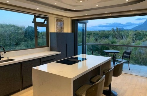 Tamarin Apartamento | Top floor, Panoramic views, 2 mins from the beach