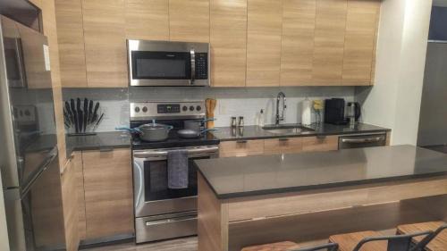 Northeast Apartamento | Top Level Modern Luxury Apt in Washington DC