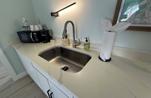 Isles of Capri Condominio | Top Location-10 Min From Beach-BBQ-Water Front