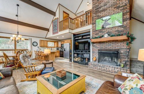 Maggie Valley Casa | Top of the Mountain Chalet in Maggie Valley!