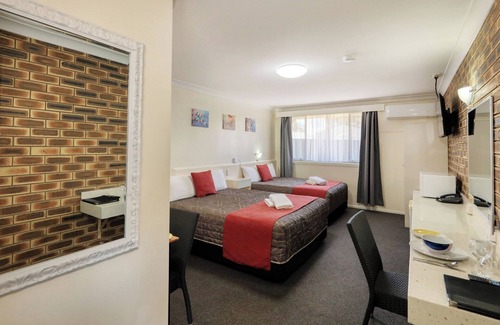Inverell Hotel | Top Of The Town Motel