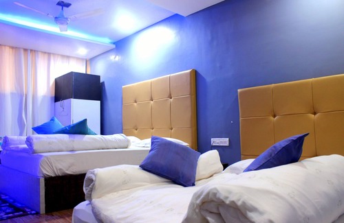 Mount Abu Hotel | Toppers corner-A Boutique Garden Resort