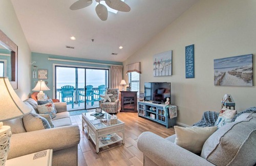 Sneads Ferry Apartamento | Topsail Beach Oceanfront Oasis with Stunning Views!