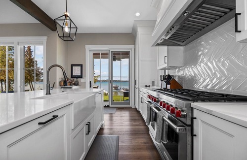 Alden Casa | TORCH LAKE AT IT'S FINEST!-30 Day Rental