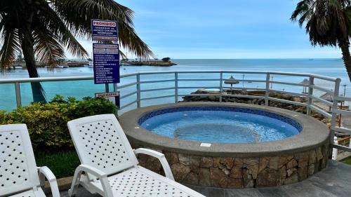 Salinas Apartamento | Torre Marina 7B cómodo depar frente al mar