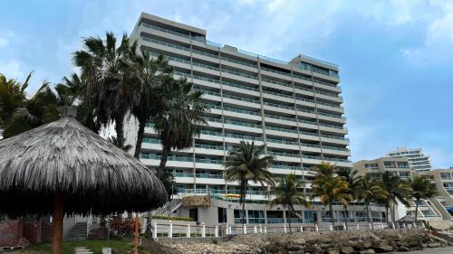 Salinas Apartamento | Torre Marina 7B cómodo depar frente al mar