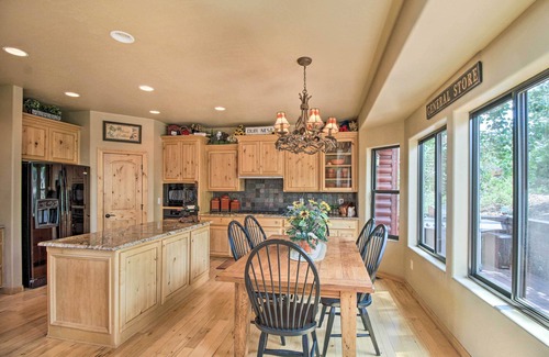 Torreon Cabina | Torreon 'Crow's Nest' Mountain Home w/ Views!