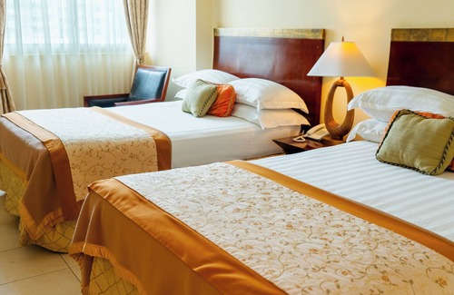 El Cangrejo Hotel | Toscana Inn