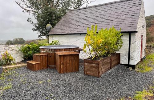 Silverbridge Apartamento | Tosses Cottage - Secluded cottage with hot tub