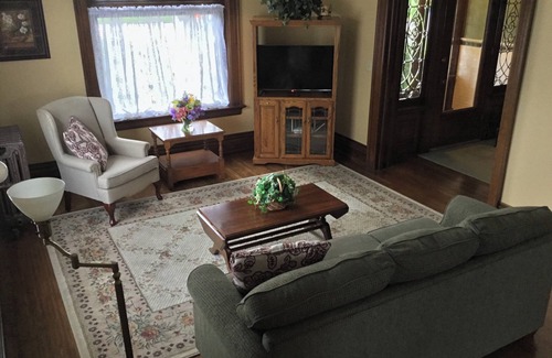 St. Marys Casa | Totally Restored Historic Home In Town