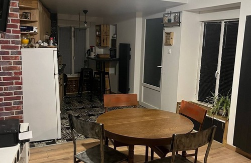 Saint-Jean-sur-Mayenne Casa | Town house