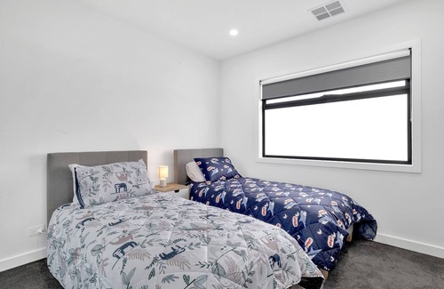 Broadmeadows Casa | Town House 2 Bedrooms