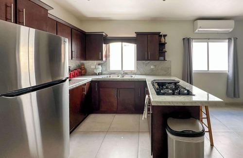 Centro Casa | Town & Shore Escape 3BR Haven