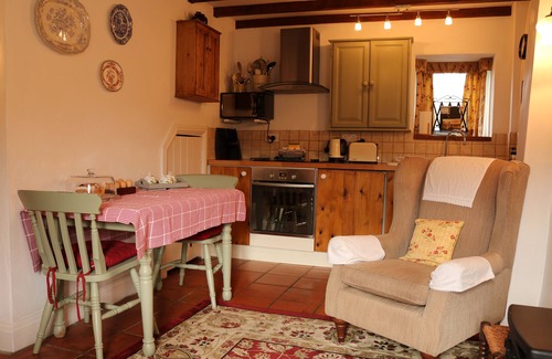 Sheldon Casa | Townend Holiday Cottage - Cosy Countryside Retreat