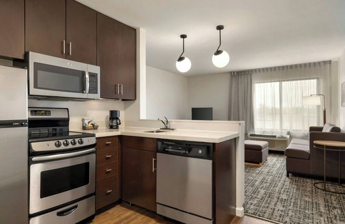 Alexandria Hotel | TownePlace Suites by Marriott Alexandria