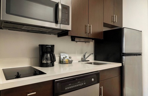 Alexandria Hotel | TownePlace Suites by Marriott Alexandria