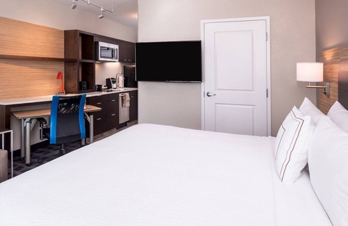 Loma Linda Hotel | TownePlace Suites by Marriott San Bernardino Loma Linda