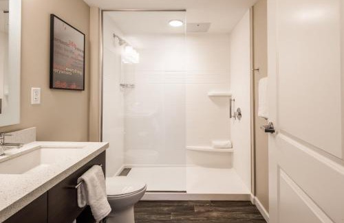 Cleveland Hotel | TownePlace Suites by Marriott Cleveland