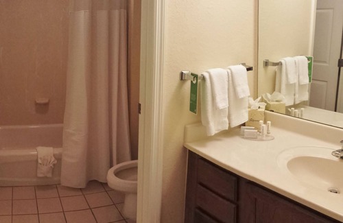 Orlando Hotel | TownePlace Suites by Marriott Orlando East/UCF Area