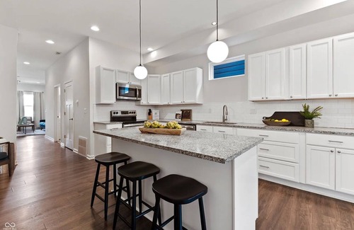 Fountain Square Casa | Townhome in Indianapolis - 7 minutes from downtown Indy