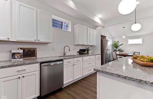 Fountain Square Casa | Townhome in Indianapolis - 7 minutes from downtown Indy
