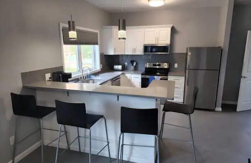 Downtown Niagara Falls Casa | Townhomes at the Falls - 314 F Upper - Buffalo Ave 2 Blocks from the Falls!!!