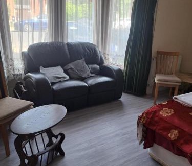 Seven Kings Casa | Townhouse London