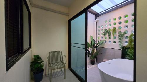 Chom Phon Apartamento | TownHouse near Central Ladprao with bathtub