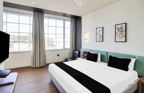 Pachmarhi Hotel | Townhouse Oak Pachmarhi Lakeview