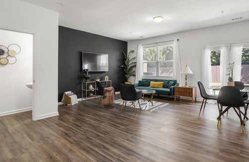 Lovejoy Casa | Townhouse Oasis