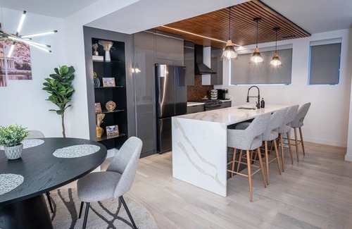 Georgetown Casa | Townhouse on Canal