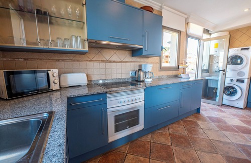 Cala Agulla Apartamento | Adosado con piscina privada en primera línea del mar