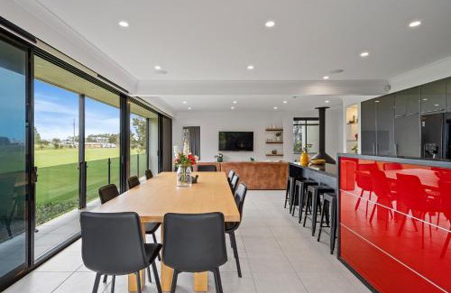 Towradgi Casa | Towradgi Beach House - The Perfect Beachside Home