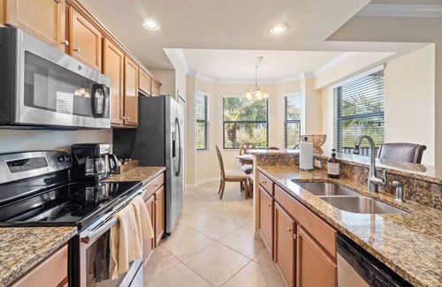 Naples Condominio | TPC Golf Condo in Treviso Bay | 2BR Retreat with Resort Amenities