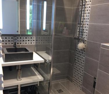 Neuilly-sur-Seine Apartamento | Trés Beau Studio (face bois), 10mn de l'Etoile